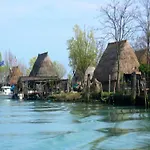 Apartament Spacious In Caorle With Shared Pool *