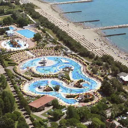 Spacious In Caorle With Shared Pool La Fagiana