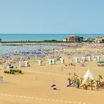 Apartmán Spacious In Caorle With Shared Pool La Fagiana