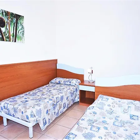Apartment Spacious In Caorle With Shared Pool